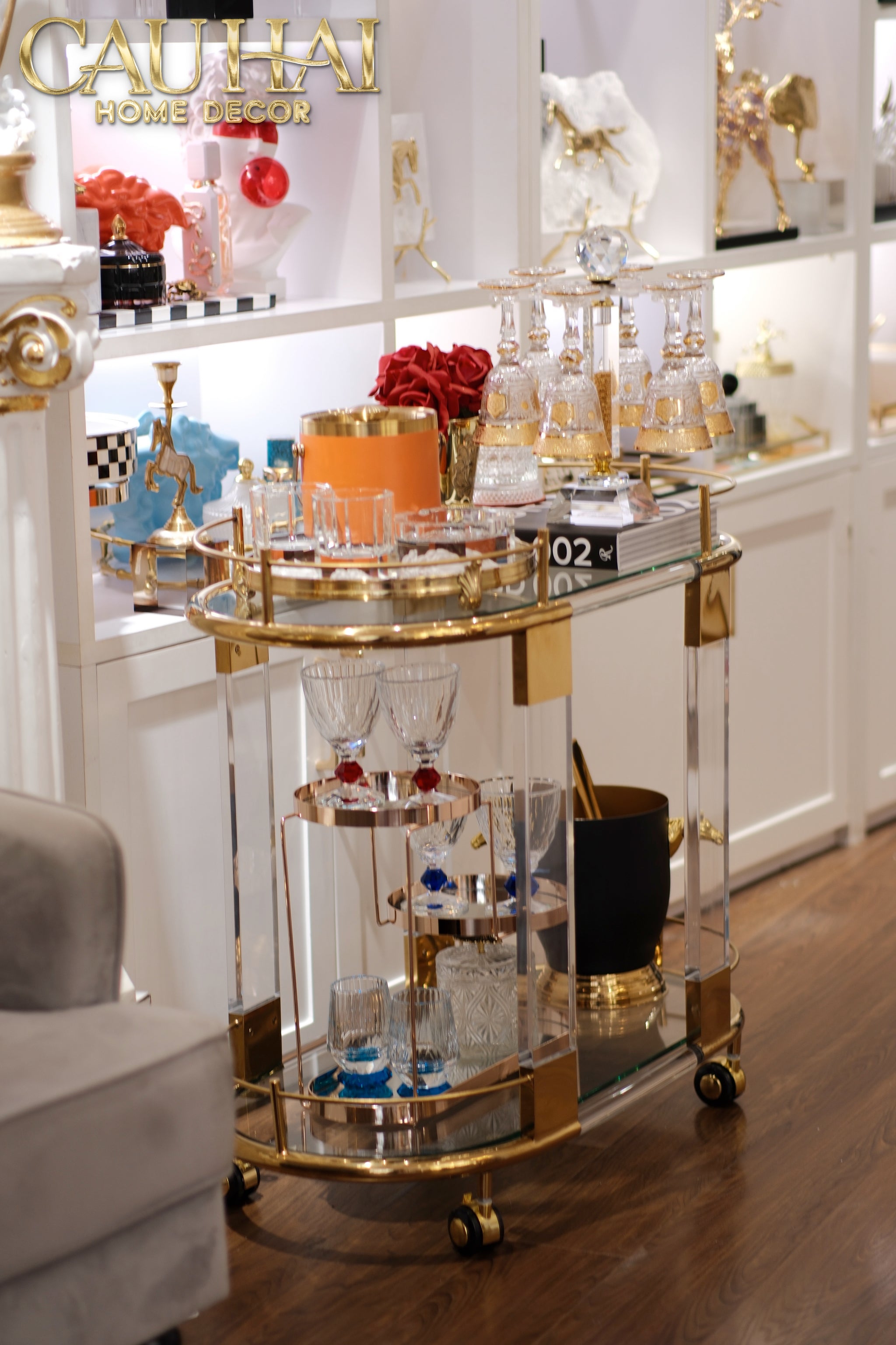 Maison Couture - Xe Đẩy Quầy Bar/ Bar Cart Oval 2 Tầng Kính Acrylic L’Arc Doré