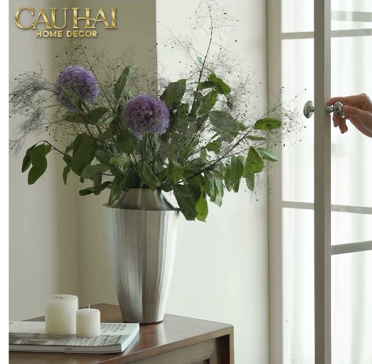 Indira Maison Couture - Bình Hoa Hợp Kim Metalic Platinum Fluted Silhouette Vase 17x6.9x30-BÌNH HOA-CẬU HAI HOME DECOR