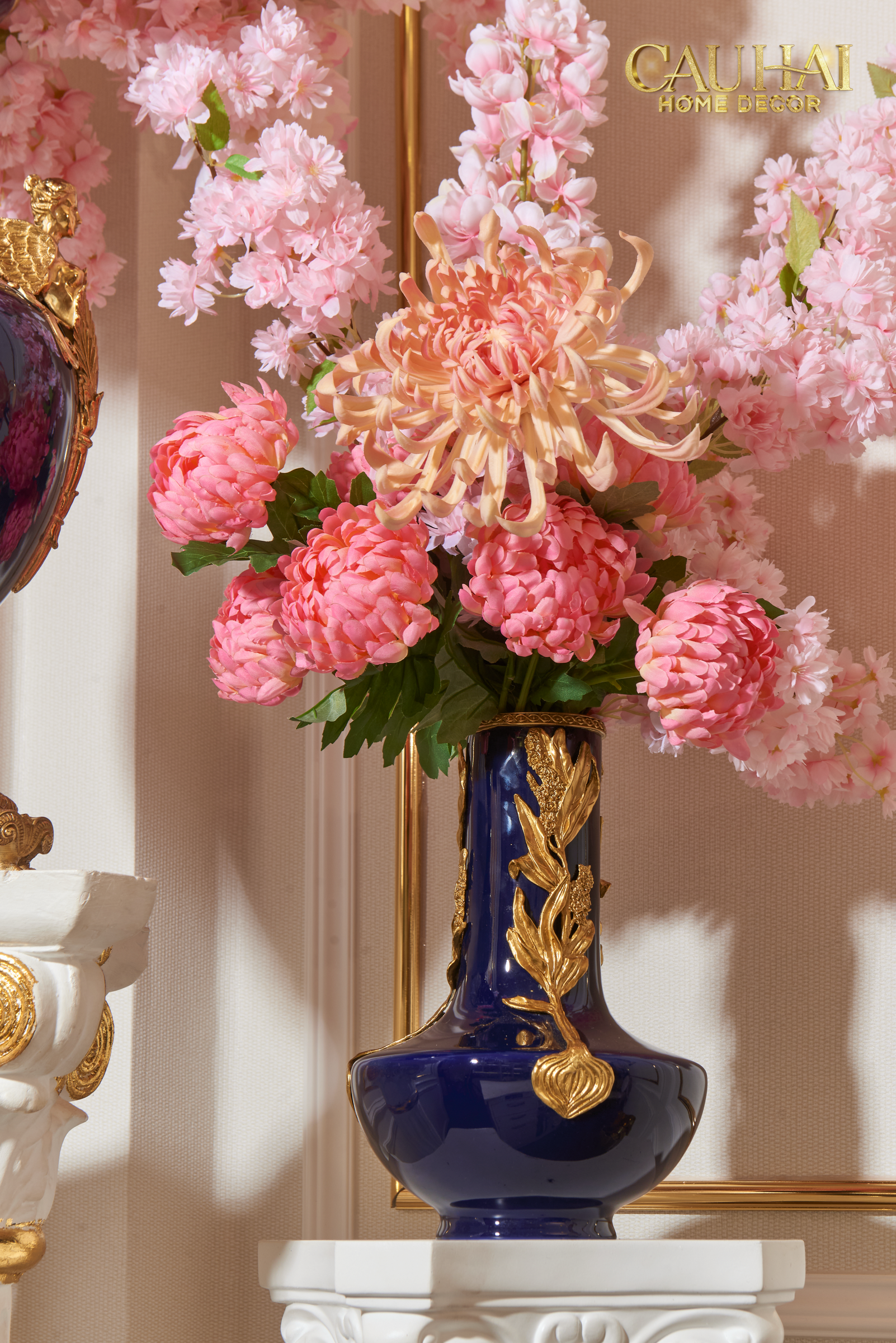 Maison Couture - Bình Hoa Imperium Empire Divine Vase - Laurel Amphora Miniature – Imperial Cobalt 30x21x21-BÌNH HOA-CẬU HAI HOME DECOR