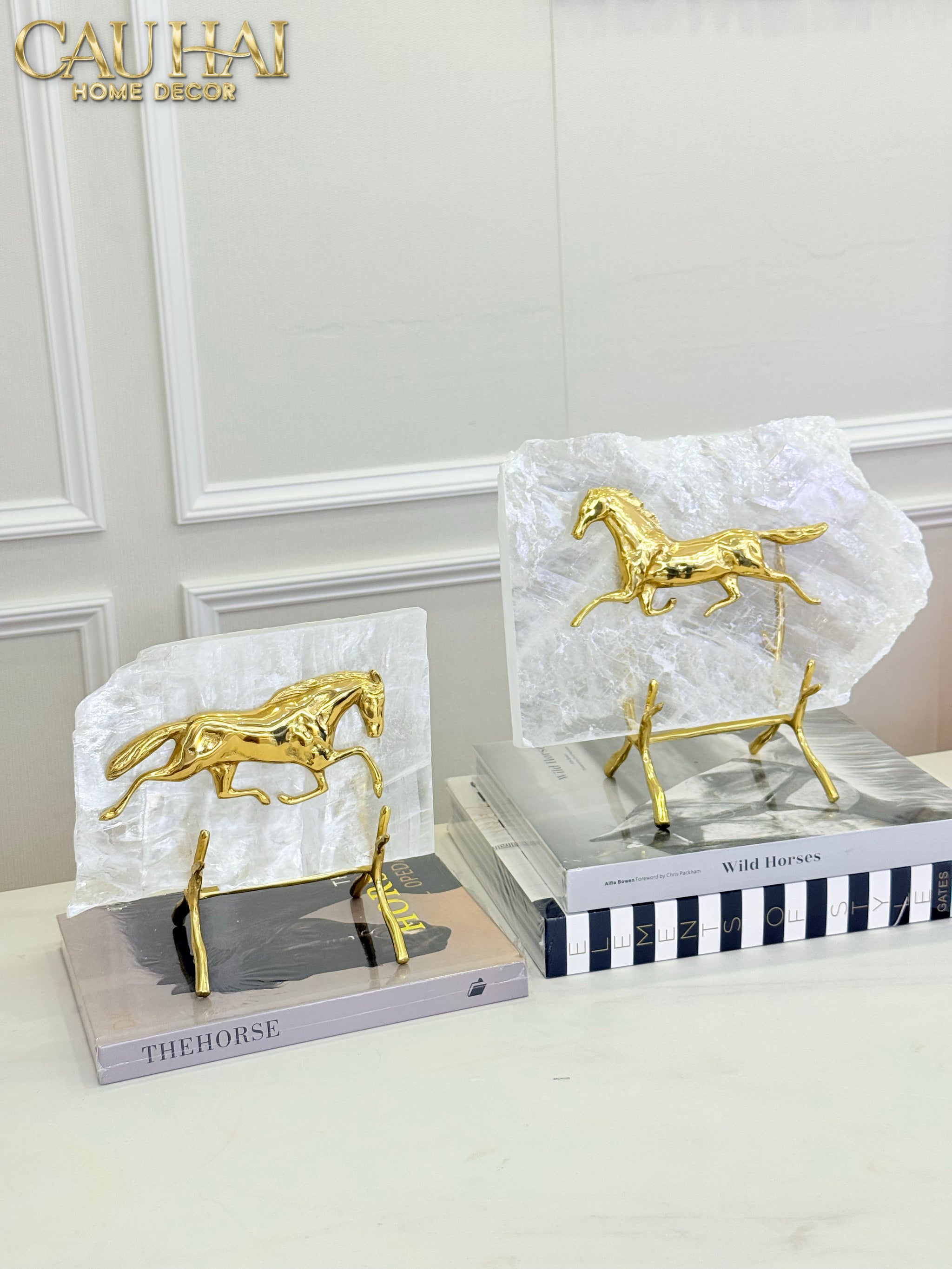 Maison Couture - Set 2 Tượng Ngựa Đồng Đá Thạch Anh Équestre Gilded Hidden Stallion Grande Quartz-TƯỢNG TRANG TRÍ-CẬU HAI HOME DECOR