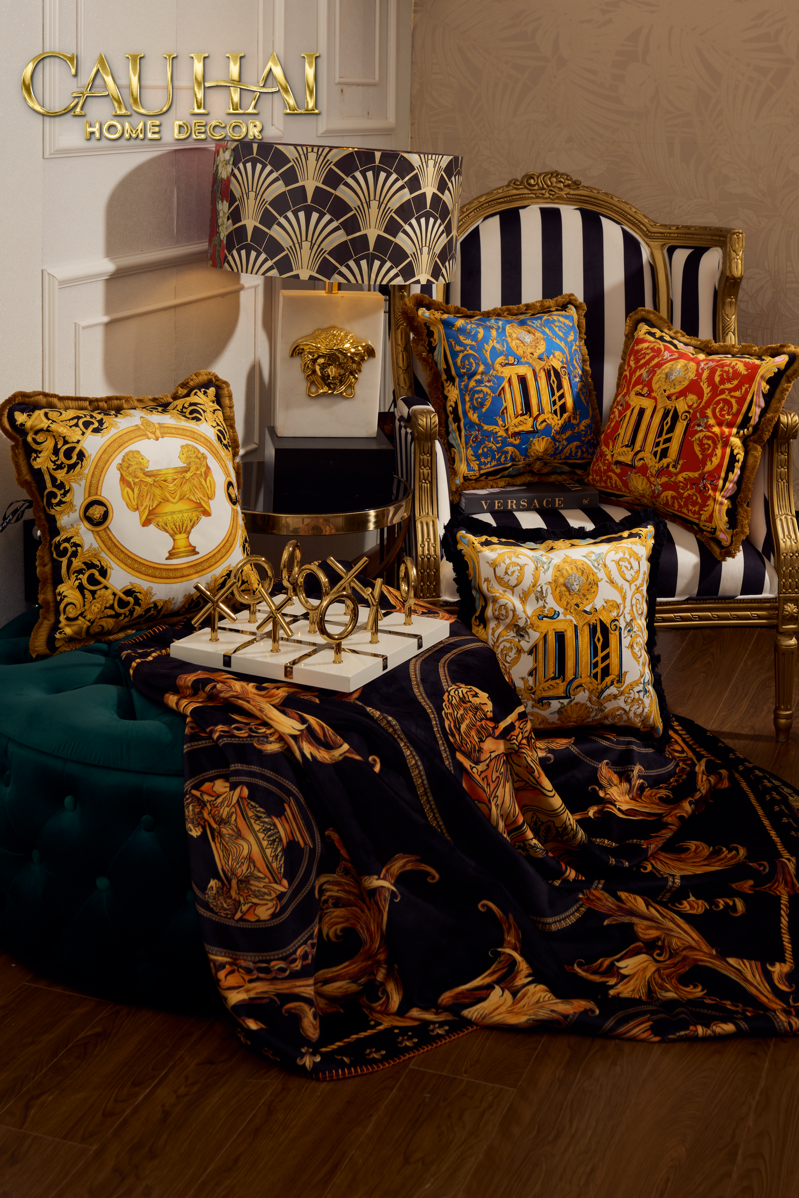 Maison Couture - Pillowcase V Class I ♡ Baroque Acanthus Medusa Monogram Cushion 45 Royal Blue
