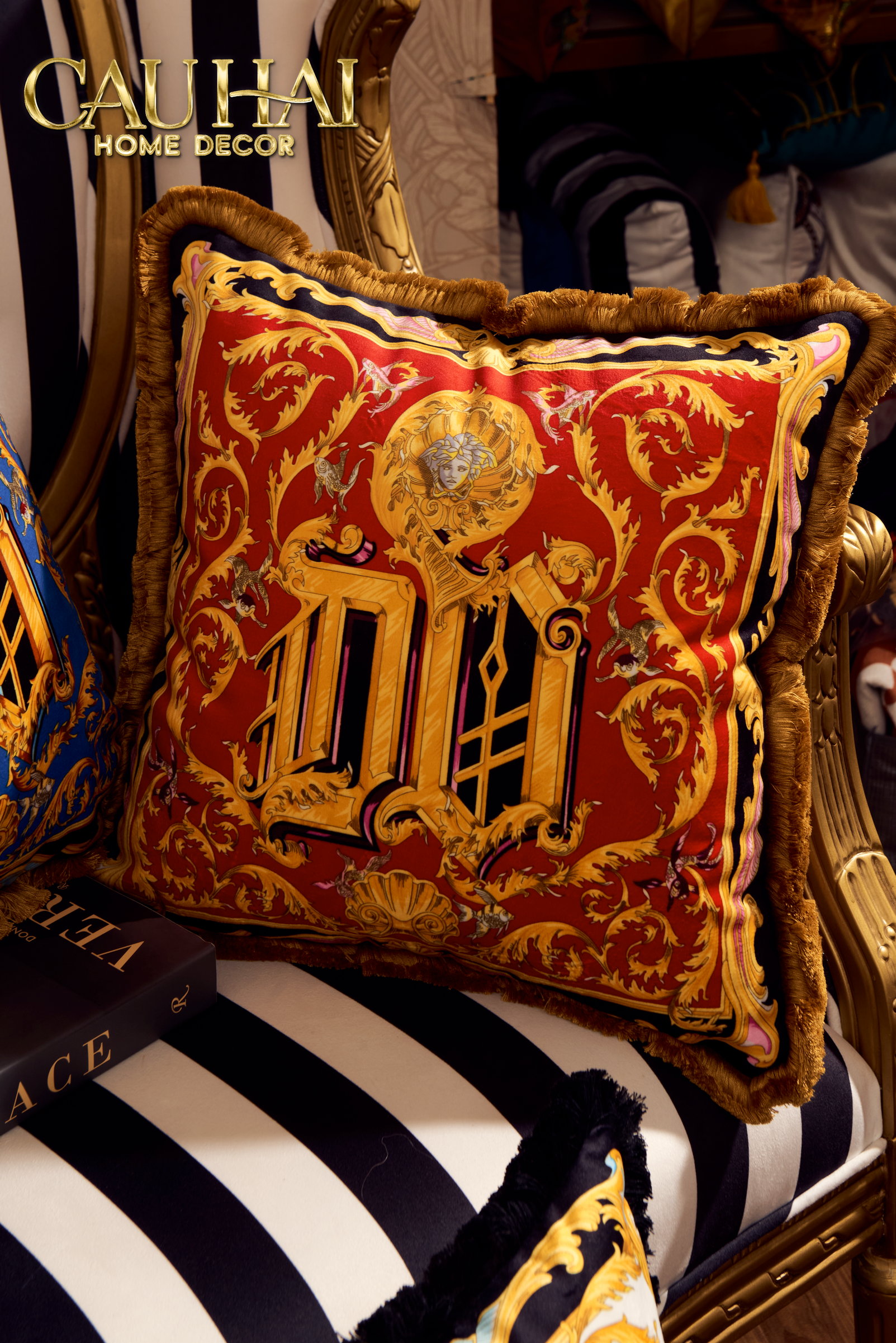 Maison Couture - V Class Pillowcase I ♡ Baroque Acanthus Medusa Monogram Cushion 45 Vermillion Rouge
