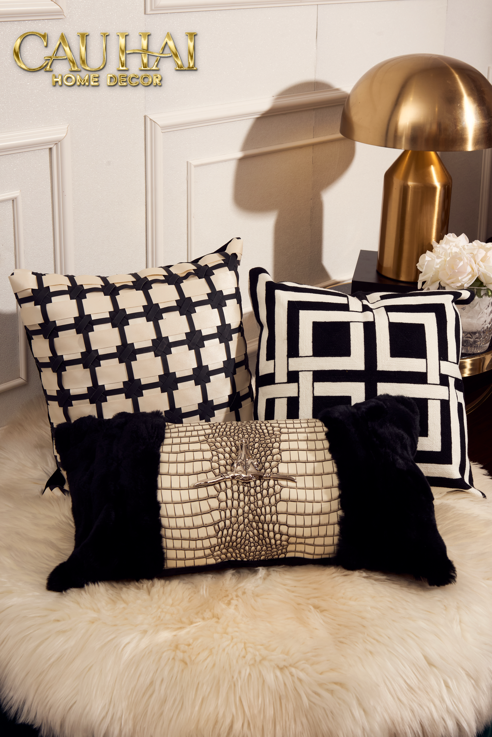 Maison Couture - Lux Leather Crossline Monochrome Leather Pillowcase 45
