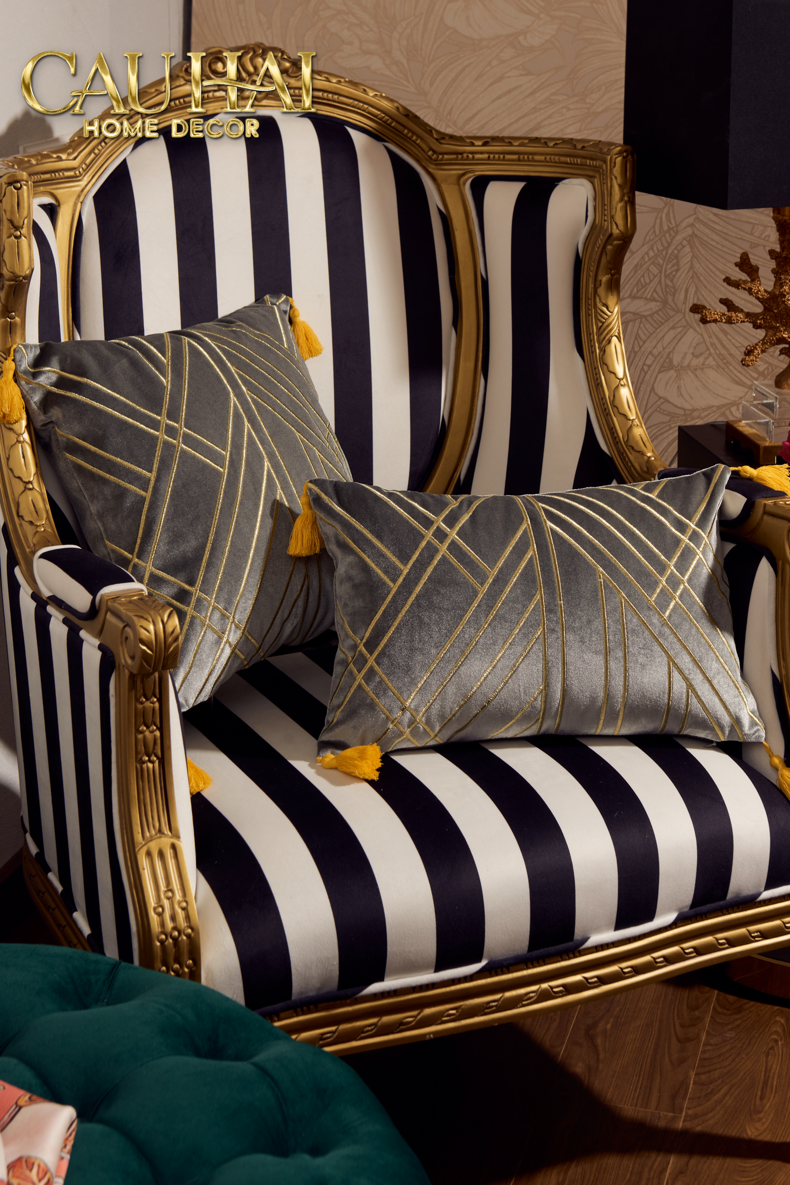 Set 2 Radiant Velour Golden Vector Lines Pillows 45 30X50
