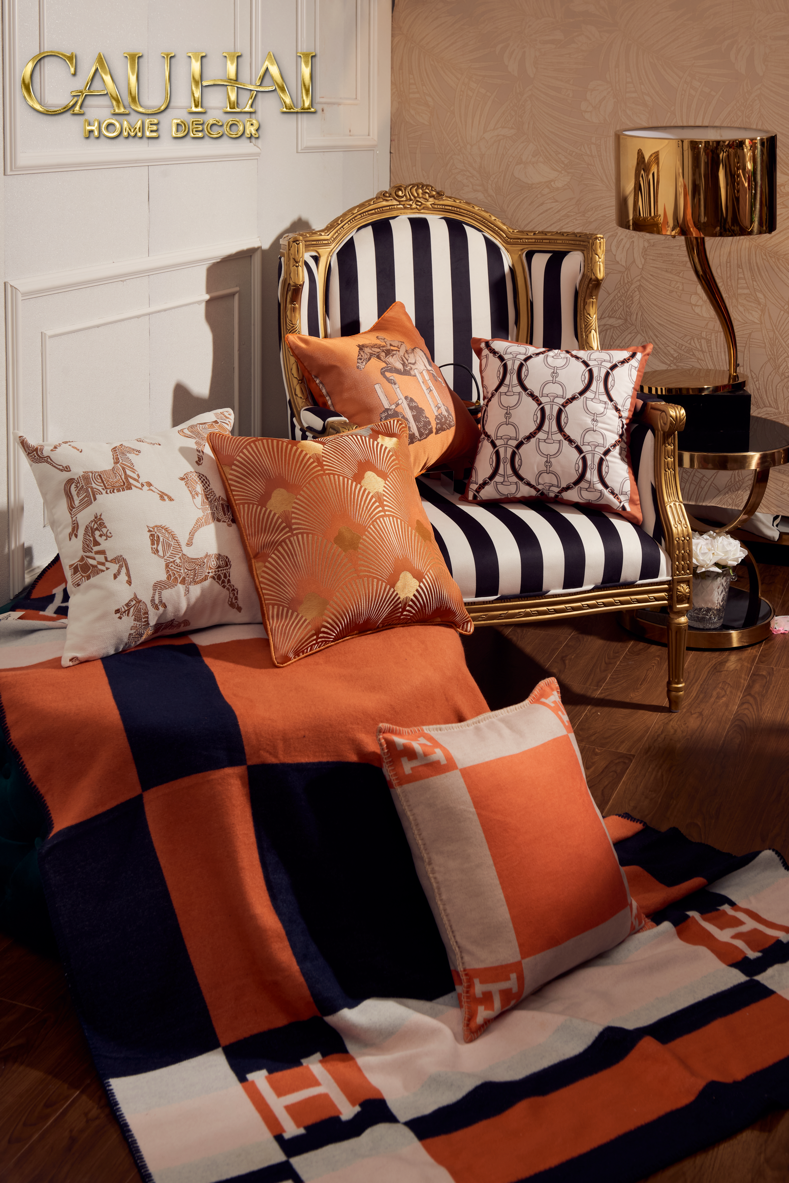 Maison Couture - Merinos Cashmere Wool Pillow Cover Signature Carré H Class 45 - Taupe Orange H