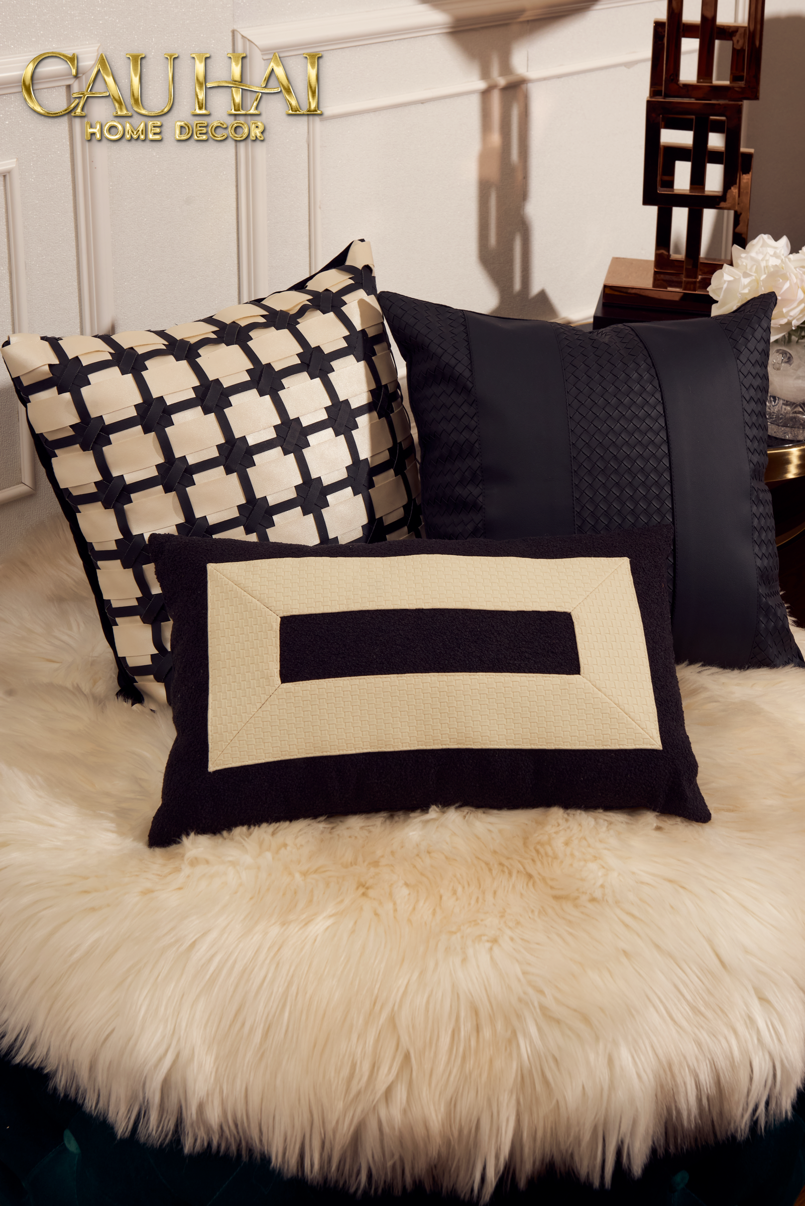 Maison Couture - Lux Leather Crossline Monochrome Leather Pillowcase 45