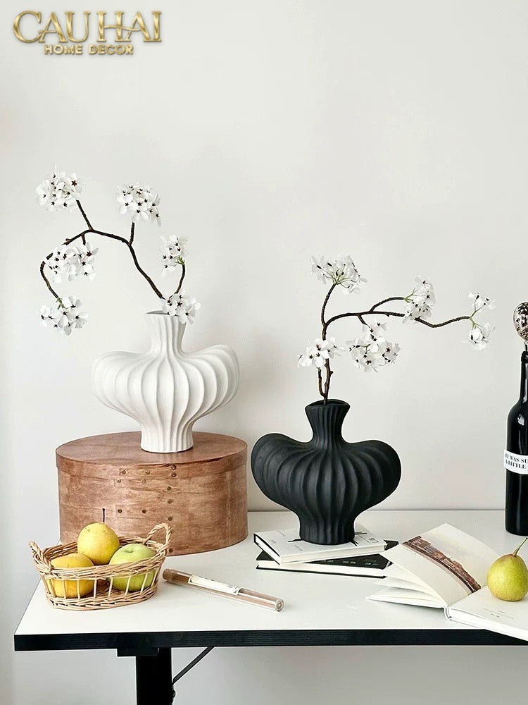 Bình Hoa Gốm Đen Petit Noir Plissé Vase 19x19.5-CẬU HAI HOME DECOR