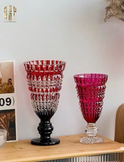 Bình Hoa Thuỷ Tinh Critalleries Ruby Crimson Mystic H30-BÌNH HOA-CẬU HAI HOME DECOR