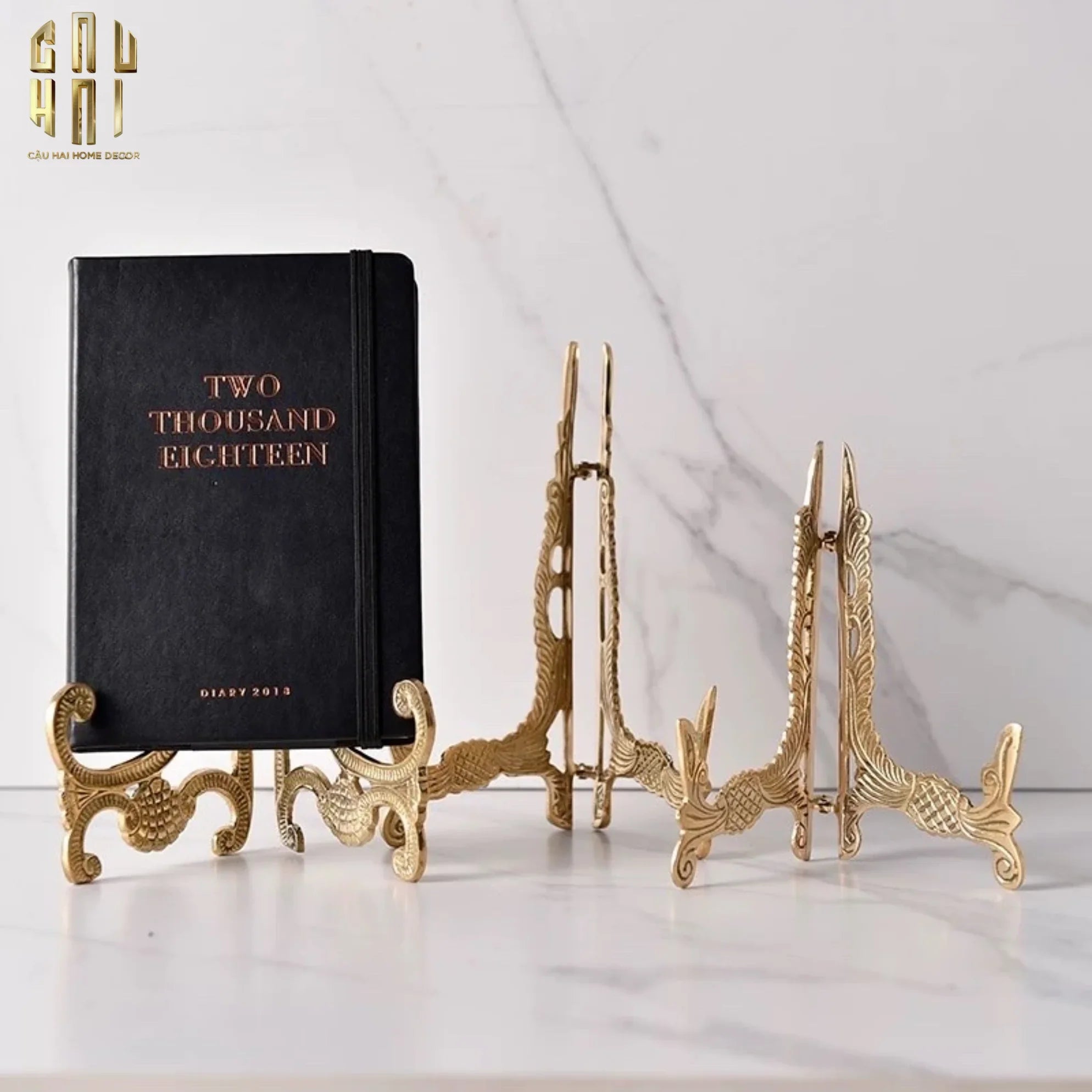 Chân Đỡ Đĩa Đồng Trưng Bày - Plate Stand Cosmo 23x23-SET CHÉN DĨA-CẬU HAI HOME DECOR