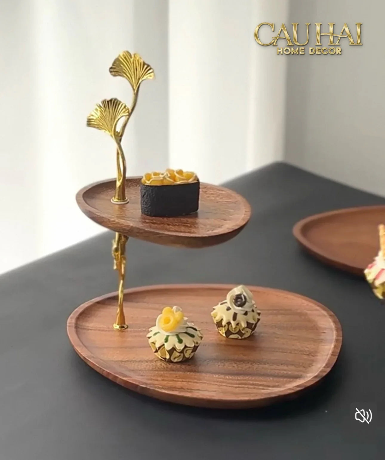 Đĩa 2 Tầng Gỗ Óc Chó Lá Ngân Hạnh - Ginkgo Walnut Deux Niveaux Étagère 26x29-SET CHÉN DĨA-CẬU HAI HOME DECOR