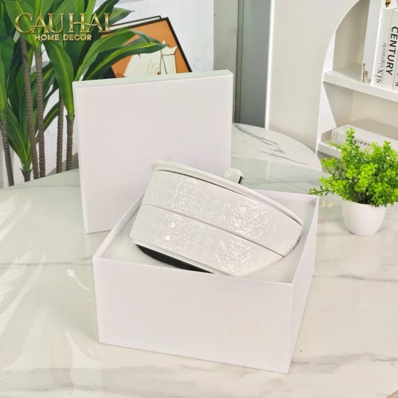 Gift Box Hộp Bánh Mứt DO Blanc D’Ivoire Porcelain Élégance Fêtes Plateau-TRANG TRÍ GIÁNG SINH-Đối tác tại Trung Quốc theo từng đơn đặt hàng-CẬU HAI HOME DECOR