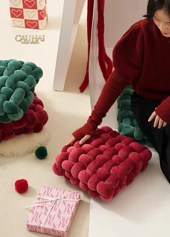Gối Đan Sweet Burgundy Biscuits-VỎ GỐI-CẬU HAI HOME DECOR