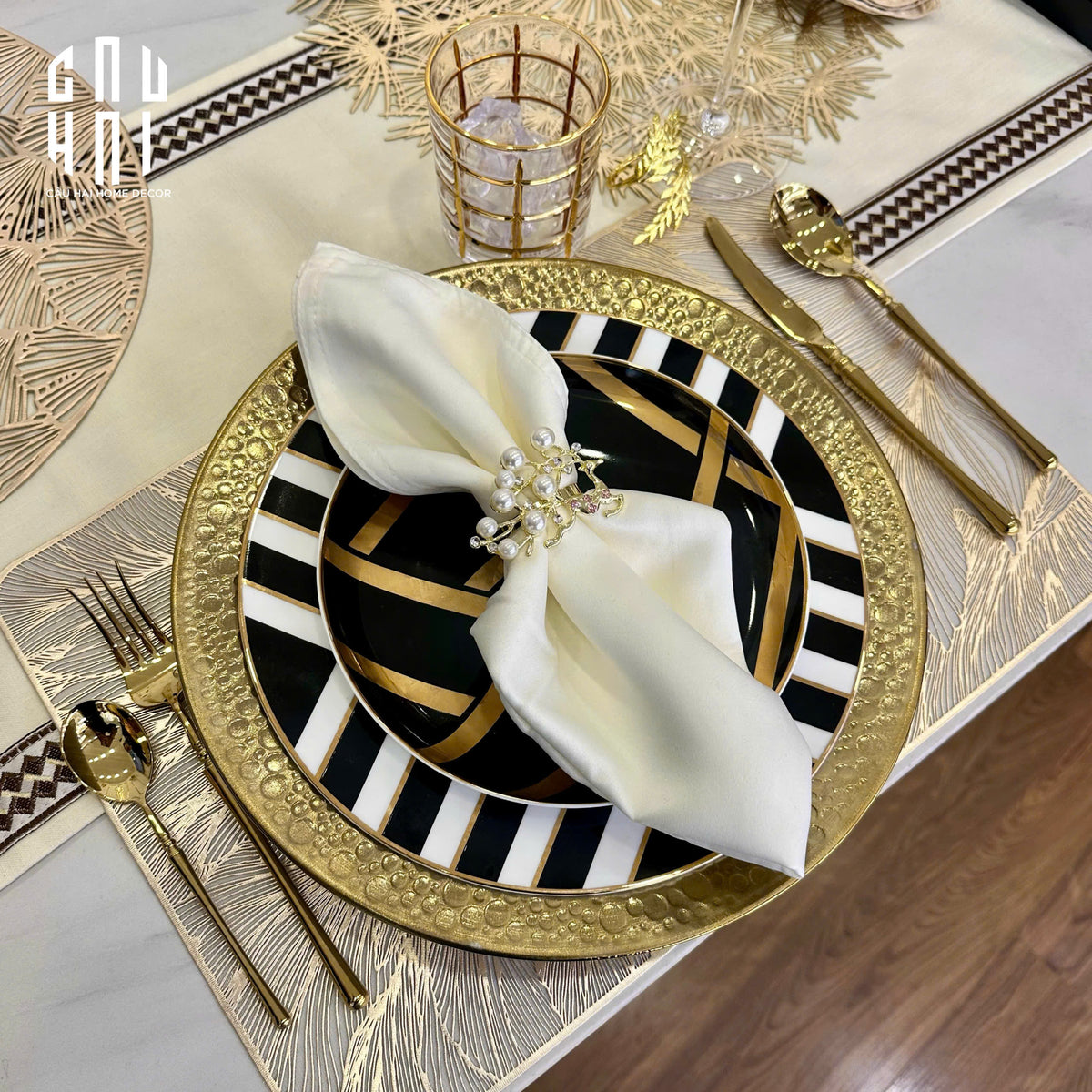 Khăn Ăn - Silk Napkin White Maison-KHĂN ĂN-Đối tác tại Trung Quốc theo từng đơn đặt hàng-CẬU HAI HOME DECOR