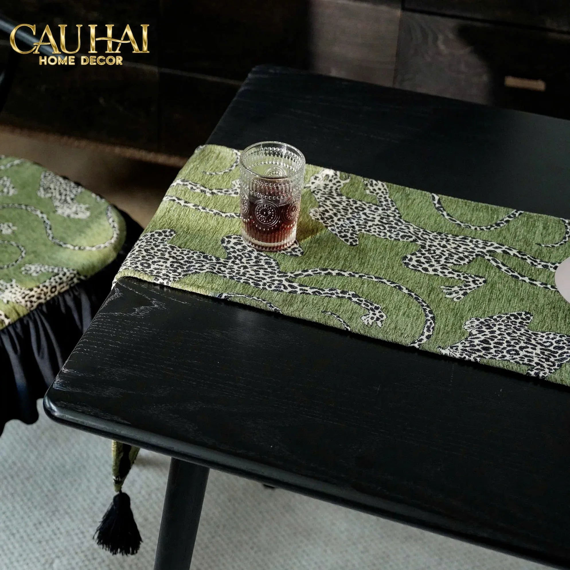 Khăn Trải Bàn - Jarguar Émeraude Sauvage Table Runner 30X240-KHĂN TRẢI BÀN-CẬU HAI HOME DECOR