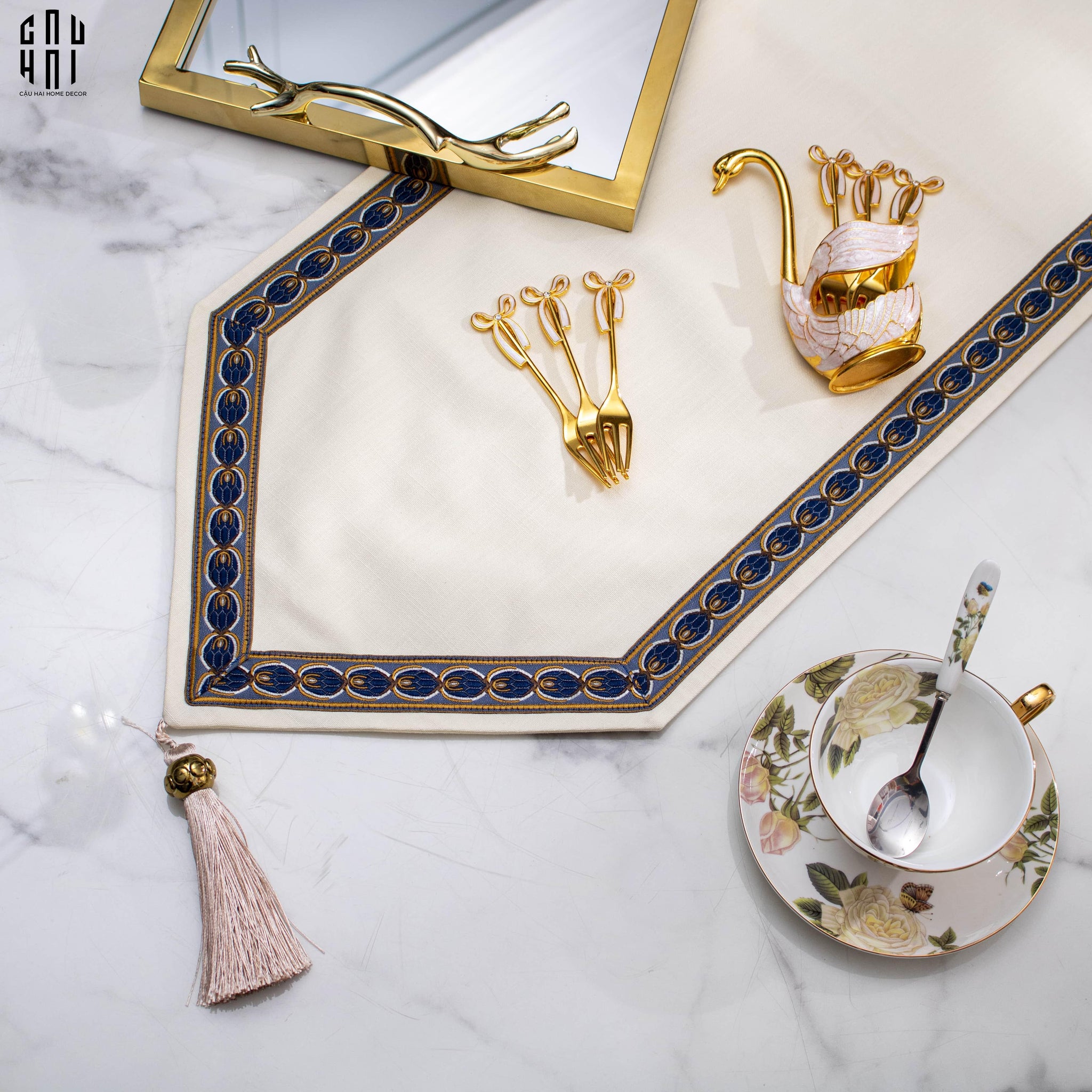 Khăn Trải Bàn - Opaline Lux Velvet D'Amour Table Runner 4M Table Runner-KHĂN TRẢI BÀN-CẬU HAI HOME DECOR