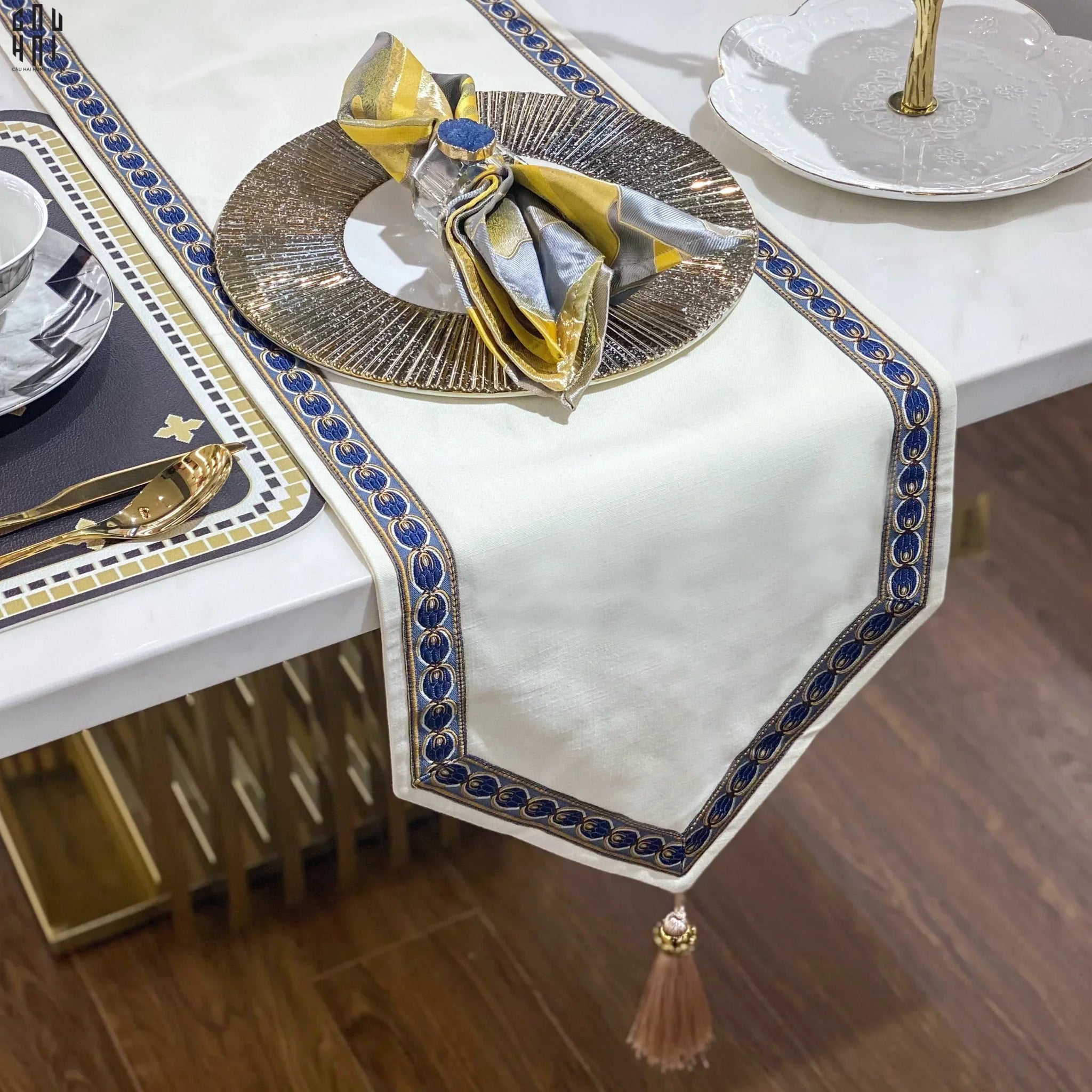 Khăn Trải Bàn - Opaline Lux Velvet D'Amour Table Runner 4M Table Runner-KHĂN TRẢI BÀN-CẬU HAI HOME DECOR