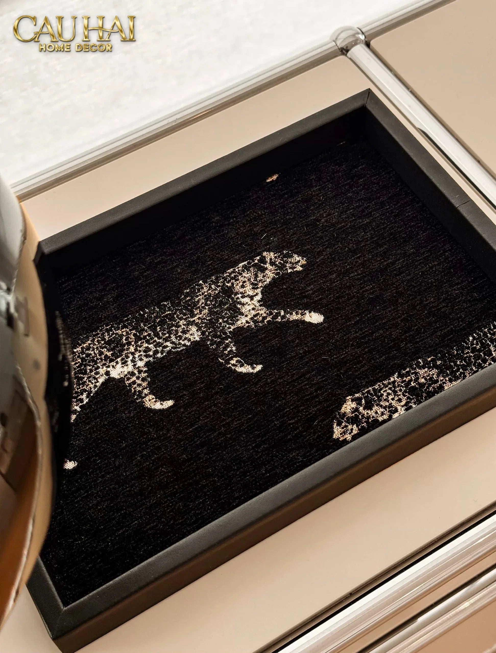 Khay Gỗ Chữ Nhật Lót Vải Tweed Lux Leather Nocturnal Panther Rectangular Trays 30X40-KHAY TRANG TRÍ-CẬU HAI HOME DECOR