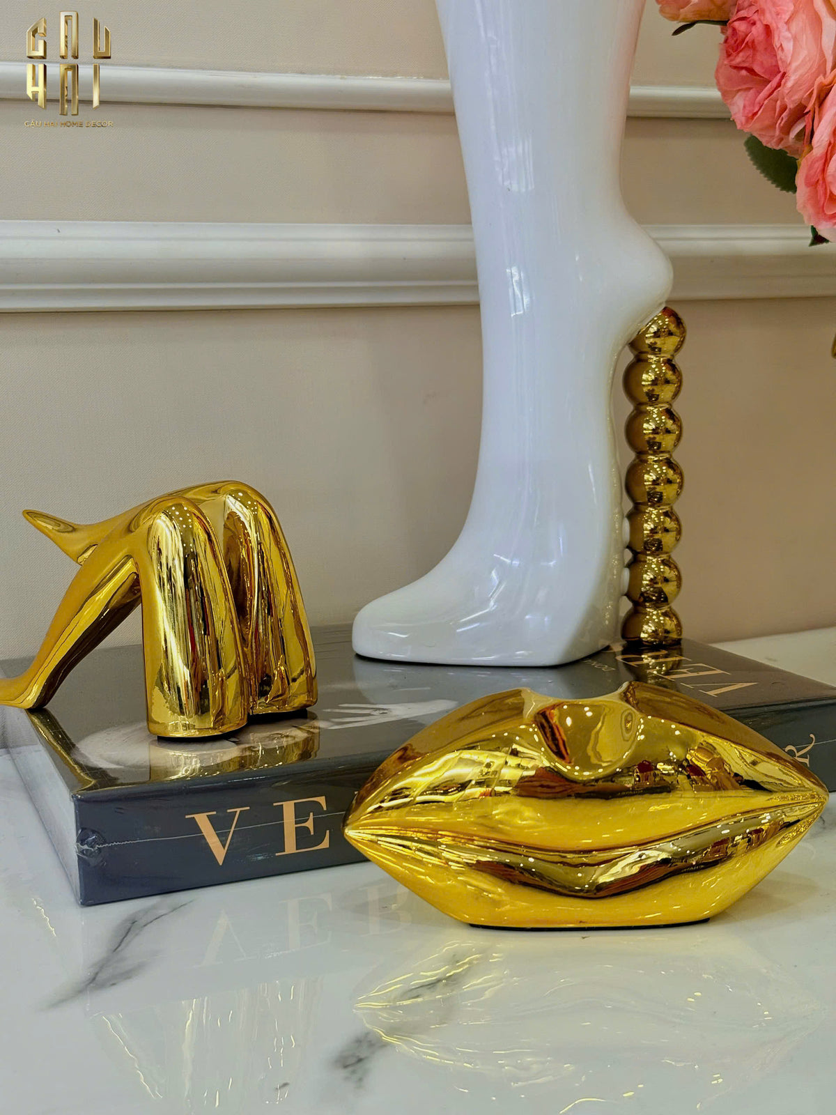 Maison Couture - Bình Hoa Catwalk High Heel Pearl White Vase H38-BÌNH HOA-Đối tác tại Trung Quốc theo từng đơn đặt hàng-CẬU HAI HOME DECOR