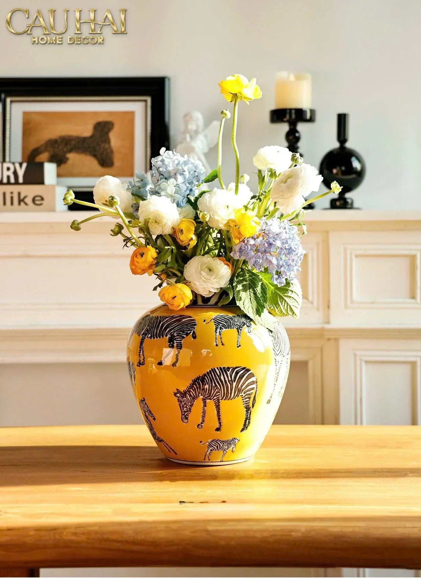 Maison Couture - Bình Hoa Gốm Sứ Hand-Painted Zebra Saffron Gold Artisan Vases-BÌNH HOA-CẬU HAI HOME DECOR