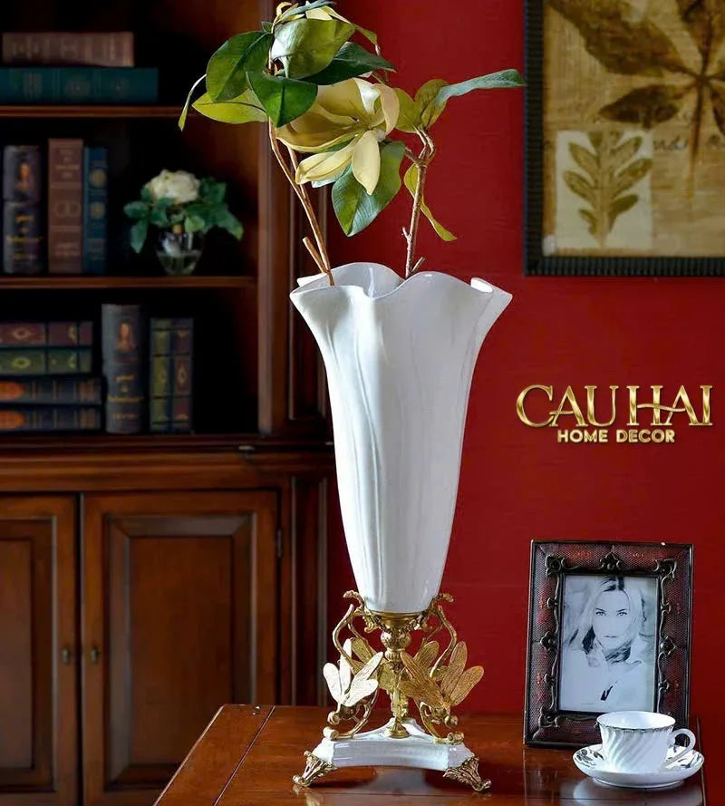 Maison Couture - Bình Hoa Imperium Empire Divine Vase - Papillon Pedestal – D’Ivoire H60x26x26-CẬU HAI HOME DECOR