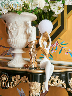 Maison Couture - Bình Hoa Phù Điêu Đá Sa Thạch Giả Ngọc - Amphora Des Dieux Dionysien - Patrimoine H47xM35-BÌNH HOA-CẬU HAI HOME DECOR