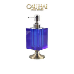 Maison Couture – Chai Kit Lotion Deepsea Blue Cristalleries Cube Impérial Vanities 8.5x7x19.5 220Ml-PHỤ KIỆN NHÀ TẮM-CẬU HAI HOME DECOR