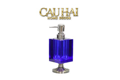 Maison Couture – Chai Kit Lotion Deepsea Blue Cristalleries Cube Impérial Vanities 8.5x7x19.5 220Ml-PHỤ KIỆN NHÀ TẮM-CẬU HAI HOME DECOR