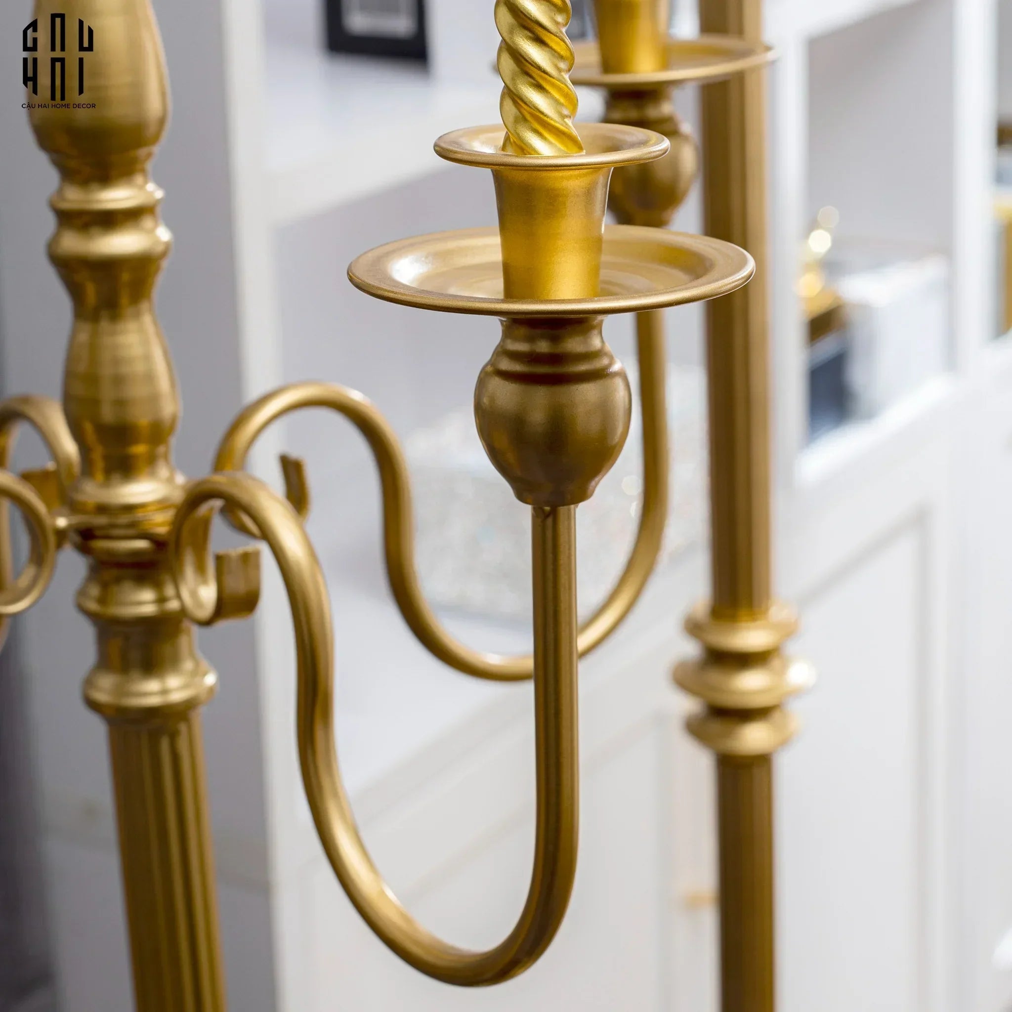 Maison Couture – Đế Nến Sàn Impérial Candelabre Baroque Éclat H122-ĐẾ NẾN-CẬU HAI HOME DECOR