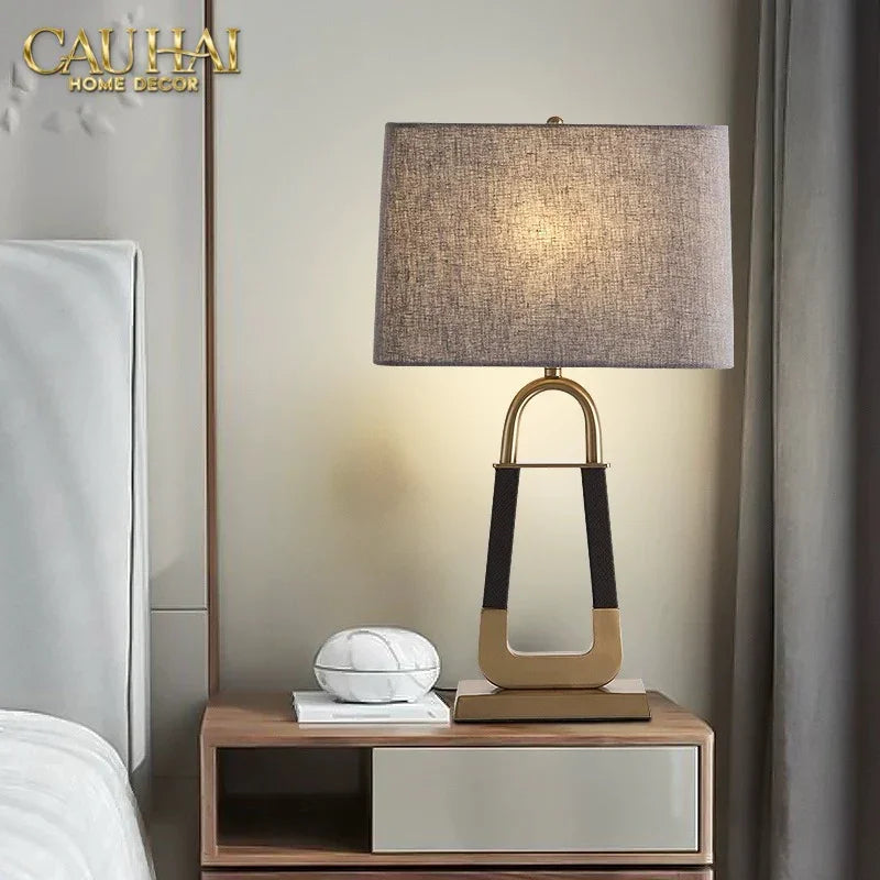 Maison Couture - Đèn Ngủ Triomphe - Triomphe Table Lamp-ĐÈN BÀN-CẬU HAI HOME DECOR