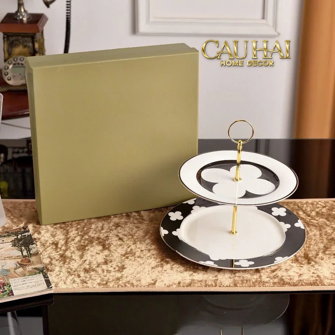 Maison Couture - Đĩa 2 Tầng Château Étagère Clover Signature – L’Atelier Rayé Deux Niveaux-SET CHÉN DĨA-CẬU HAI HOME DECOR