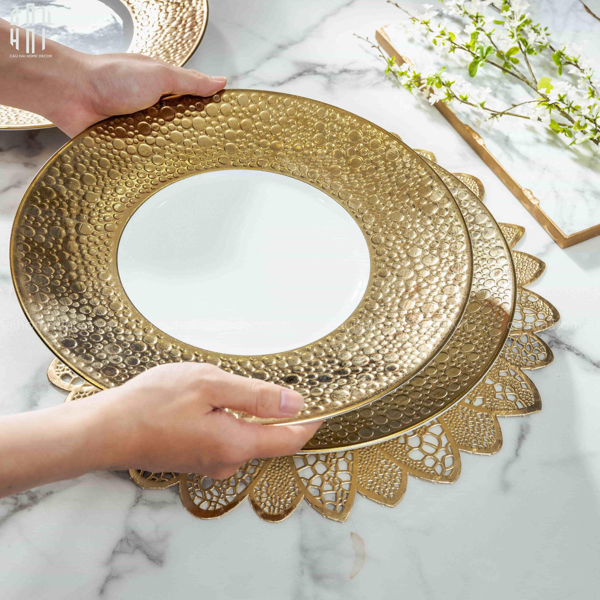 Maison Couture - Đĩa Lót Golden Bubble Dinner 31 - Ss25-SET CHÉN DĨA-CẬU HAI HOME DECOR