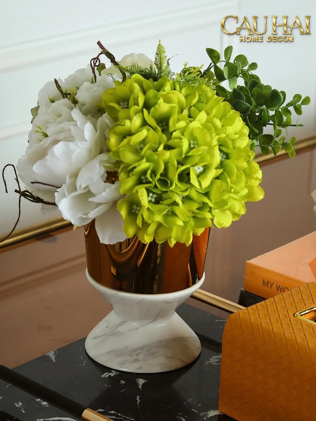 Maison Couture - Golden Crown Vessel Ss25-CẬU HAI HOME DECOR