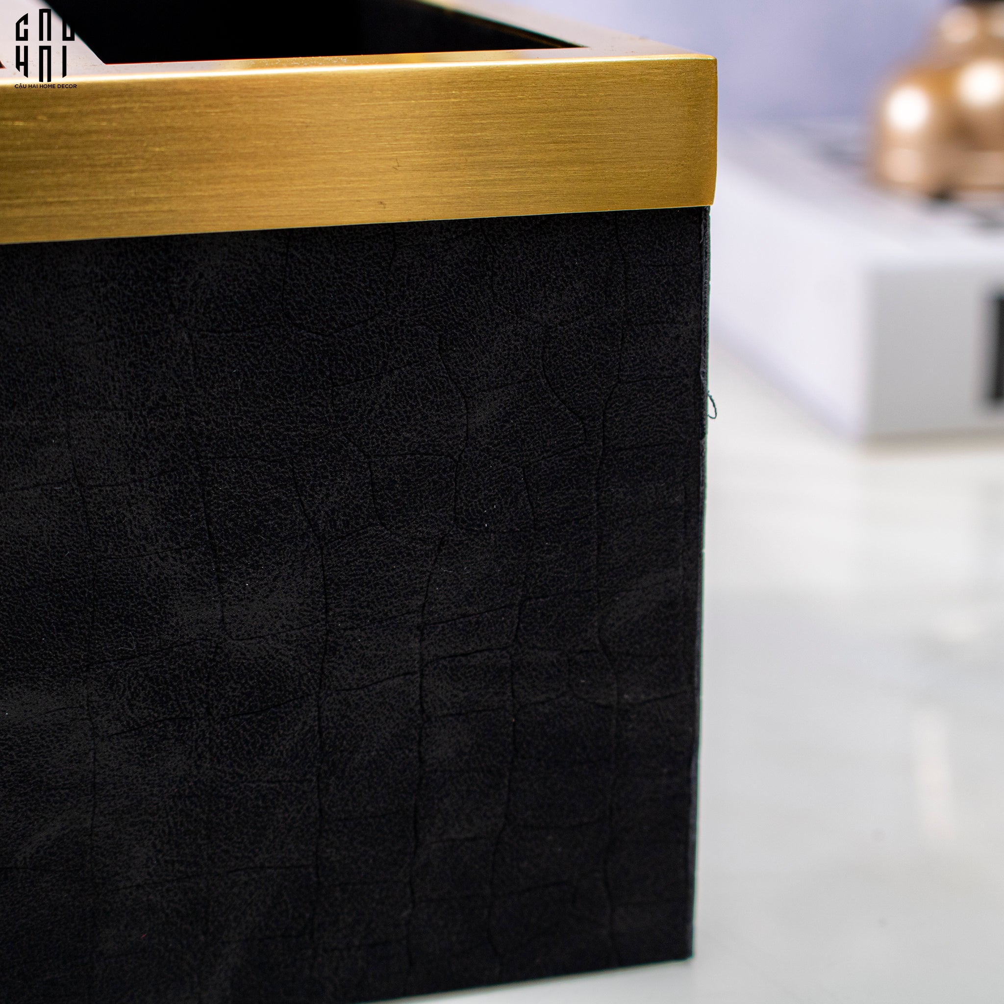 Maison Couture - Hộp Khăn Giấy Balvin Prestige Class Oakwood Leather - Noir / Crème 14x25-CẬU HAI HOME DECOR