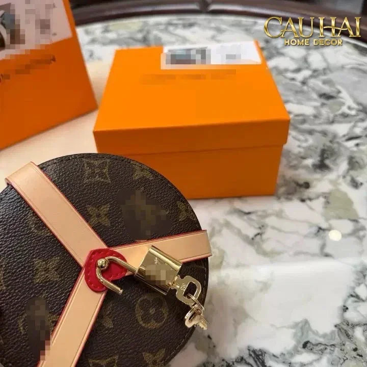 Maison Couture - Hộp Lưu Trữ Petite Malle Rubis Privé Trunk Box-HỘP TRANG SỨC-Đối tác tại Trung Quốc theo từng đơn đặt hàng-CẬU HAI HOME DECOR