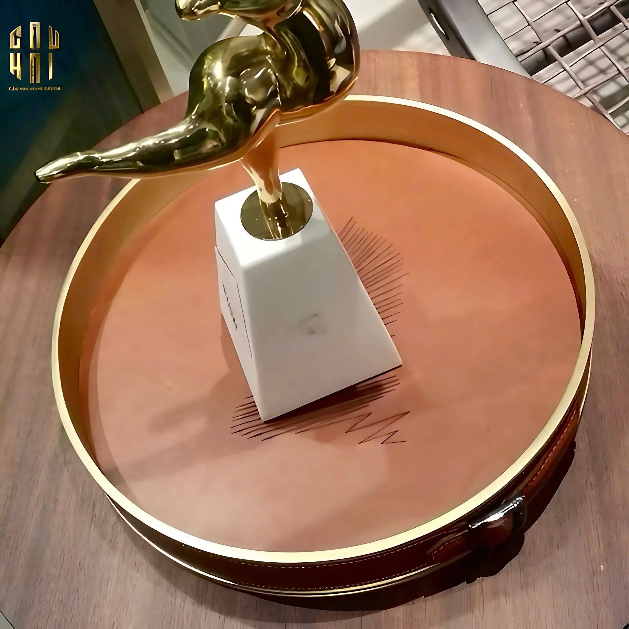 Maison Couture - Khay Da Tròn Dây Cương Da - Saddle Belt Équestre Héritage Decorative Trays 36x8-KHAY TRANG TRÍ-CẬU HAI HOME DECOR