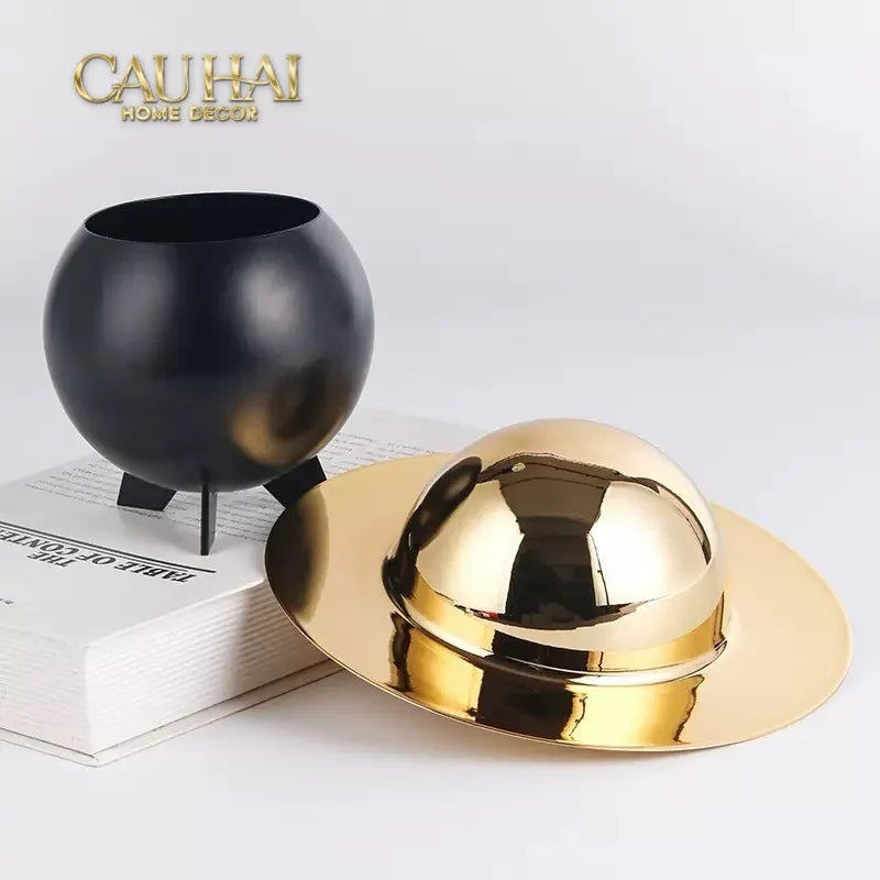 Maison Couture - Lọ Kẹo Golden Planet UFO Pop Art Decoratives Bonbonnière 15x22-Lọ kẹo Canister Bonbonnière-CẬU HAI HOME DECOR