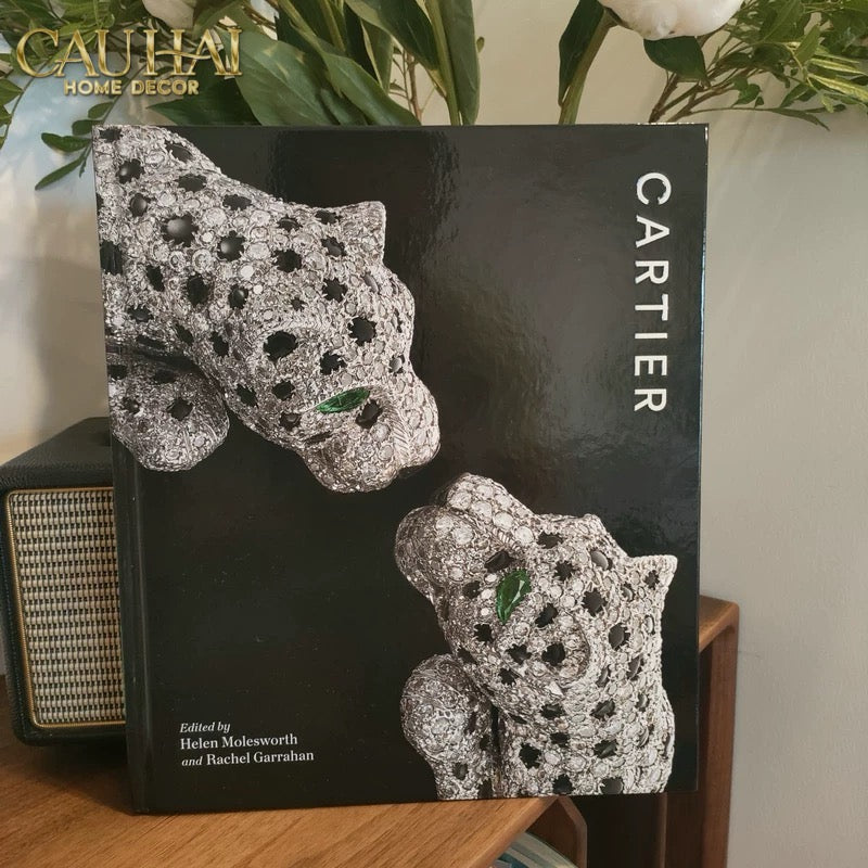 Maison Couture - Sách Fashion Runway Cartier - Panthère De Cartier 29x25x3 256pages-CẬU HAI HOME DECOR