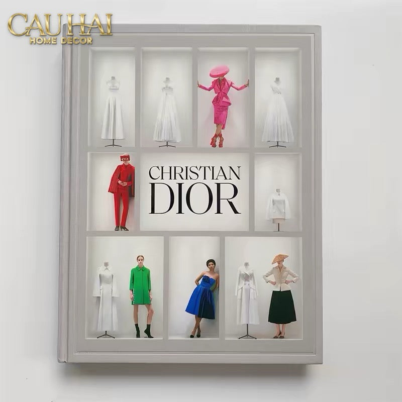 Maison Couture - Sách Fashion Runway D.O Atelier 226 pages 22.9x30.1-CẬU HAI HOME DECOR