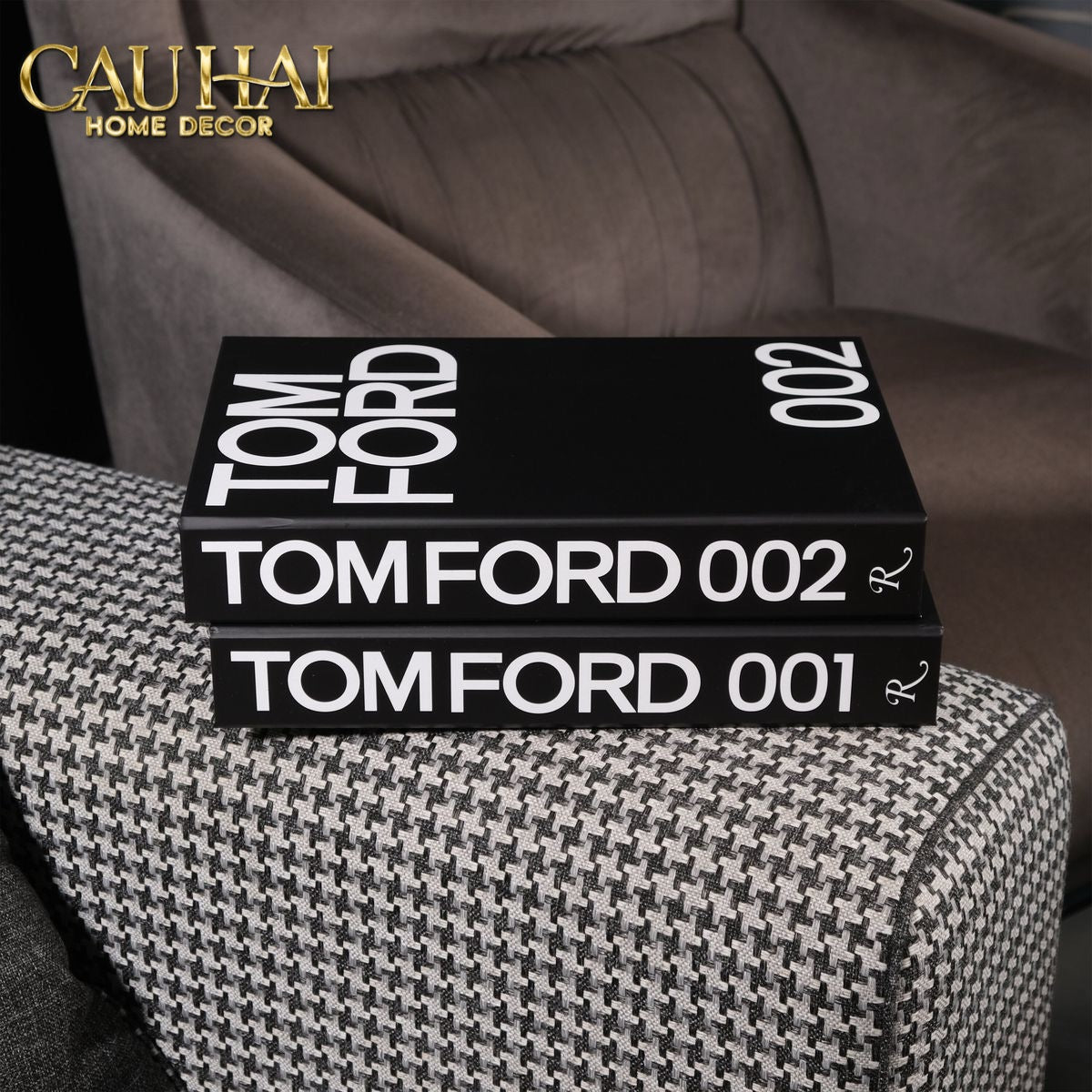 Maison Couture - Sách Fashion Runway Tom Ford 002 - Noir / Blanc / Gris-SÁCH TRANG TRÍ-CẬU HAI HOME DECOR