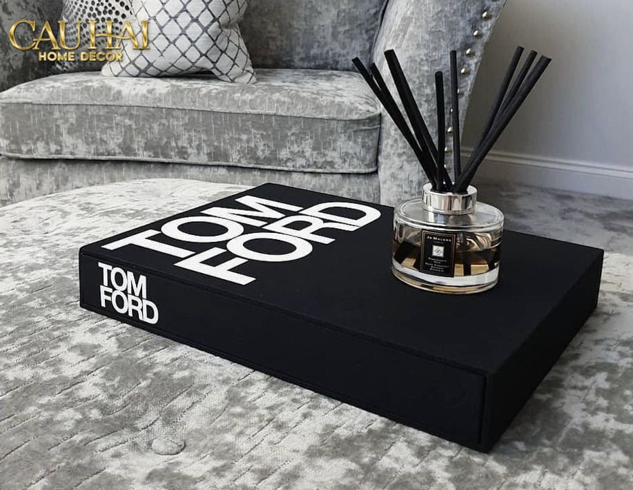 Maison Couture - Sách Fashion Runway Tom Ford 002 - Noir / Blanc / Gris-SÁCH TRANG TRÍ-CẬU HAI HOME DECOR