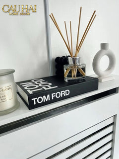 Maison Couture - Sách Fashion Runway Tom Ford 002 - Noir / Blanc / Gris-SÁCH TRANG TRÍ-CẬU HAI HOME DECOR