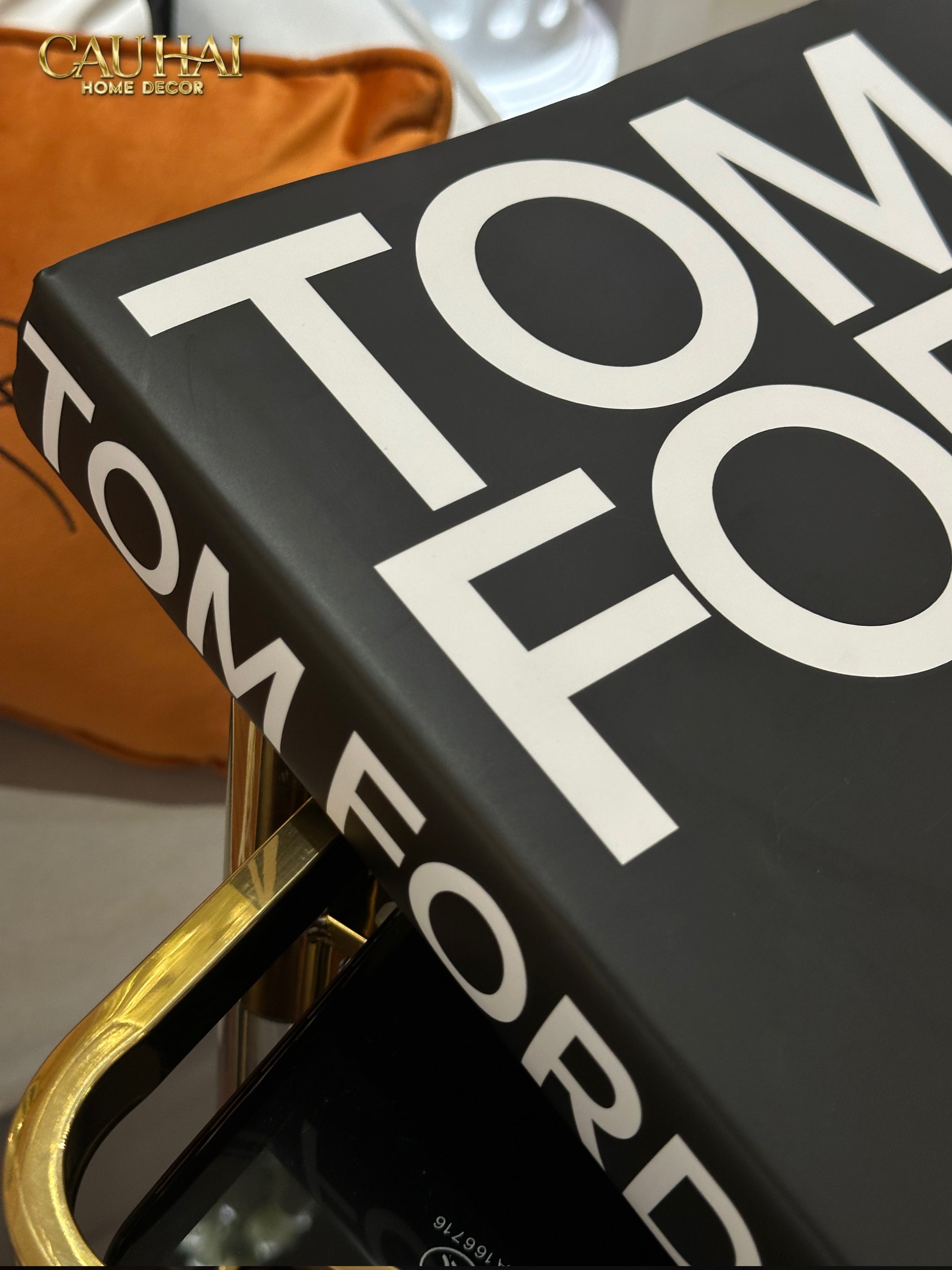 Maison Couture - Sách Fashion Runway Tom Ford 002 - Noir / Blanc / Gris-SÁCH TRANG TRÍ-CẬU HAI HOME DECOR