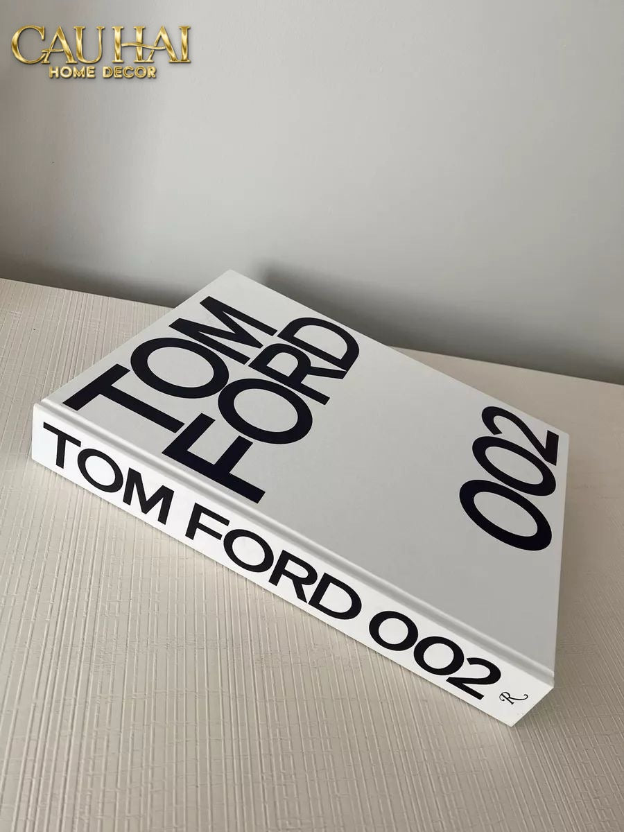 Maison Couture - Sách Fashion Runway Tom Ford 002 - Noir / Blanc / Gris-SÁCH TRANG TRÍ-CẬU HAI HOME DECOR