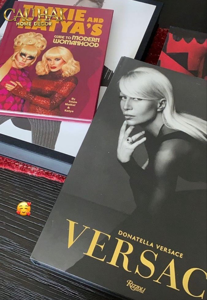Maison Couture -Sách Fashion Runway Versace 24x30-SÁCH TRANG TRÍ-CẬU HAI HOME DECOR