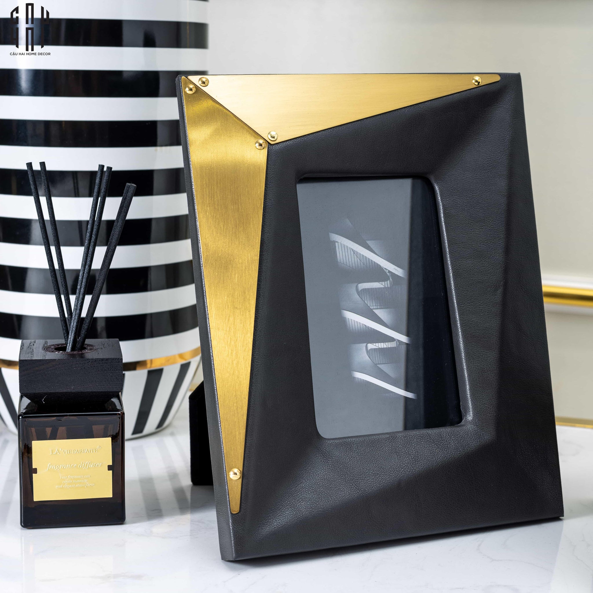 Maison Couture - Set 2 Khung Ảnh Da Savoir Faire Diamant Facetté Leather Frame-KHUNG ẢNH-CẬU HAI HOME DECOR