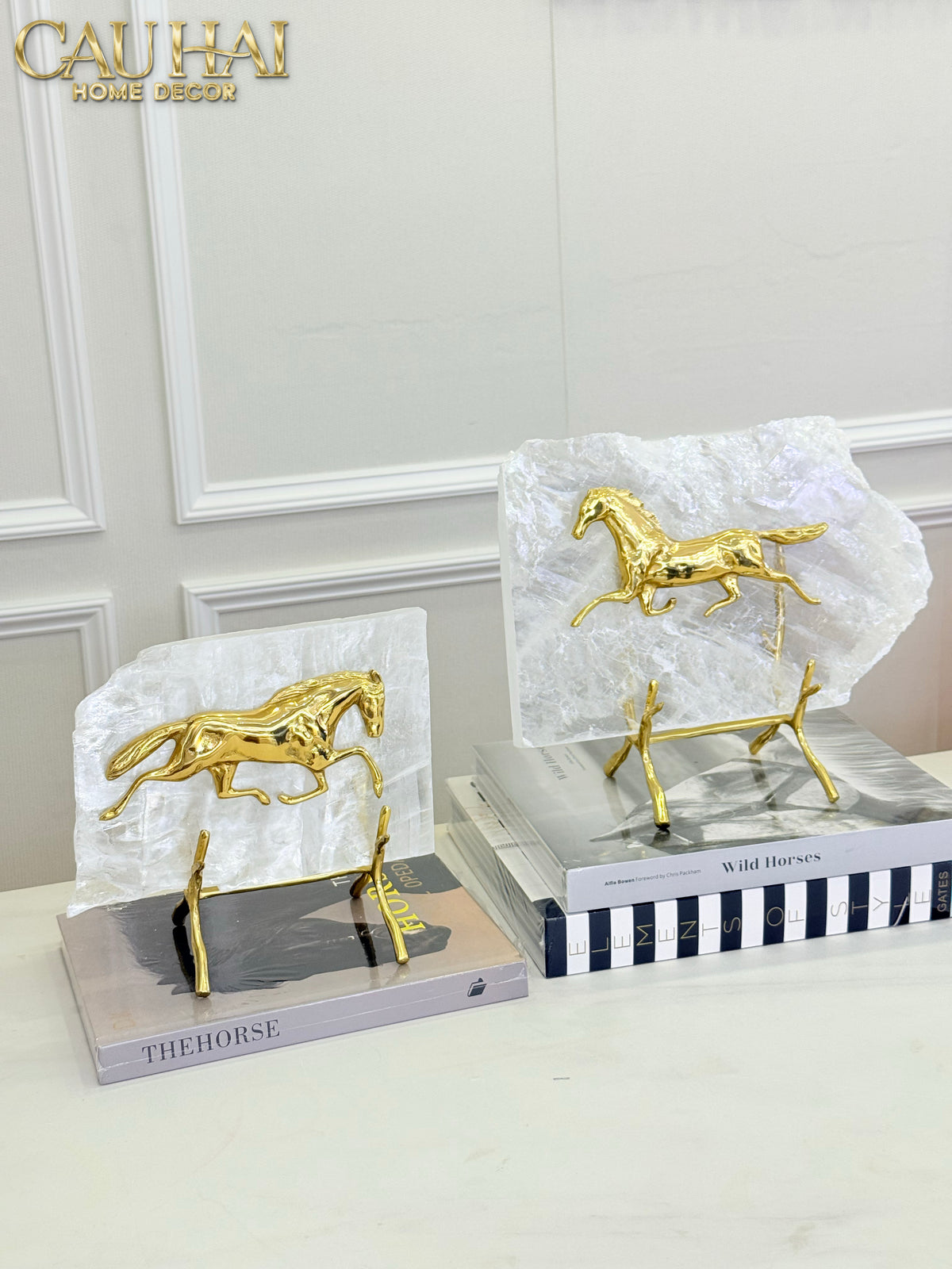 Maison Couture - Set 2 Tượng Ngựa Đồng Đá Thạch Anh Équestre Gilded Hidden Stallion Grande Quartz-TƯỢNG TRANG TRÍ-CẬU HAI HOME DECOR-CẬU HAI HOME DECOR