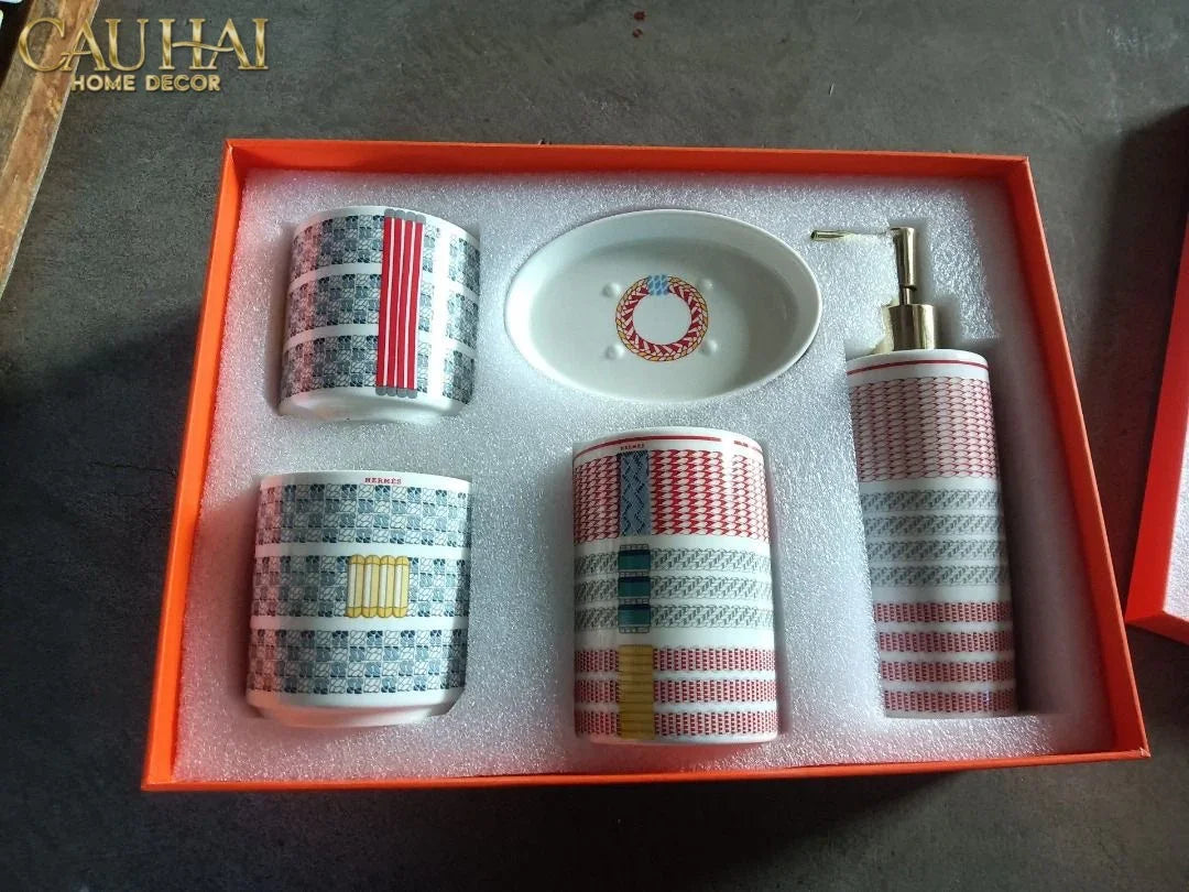 Maison Couture - Set Nhà Tắm 5 Món "Dây Cương Kỵ Sĩ H Class Tressé Harnais Équestre Bathroom Vanities-PHỤ KIỆN NHÀ TẮM-CẬU HAI HOME DECOR