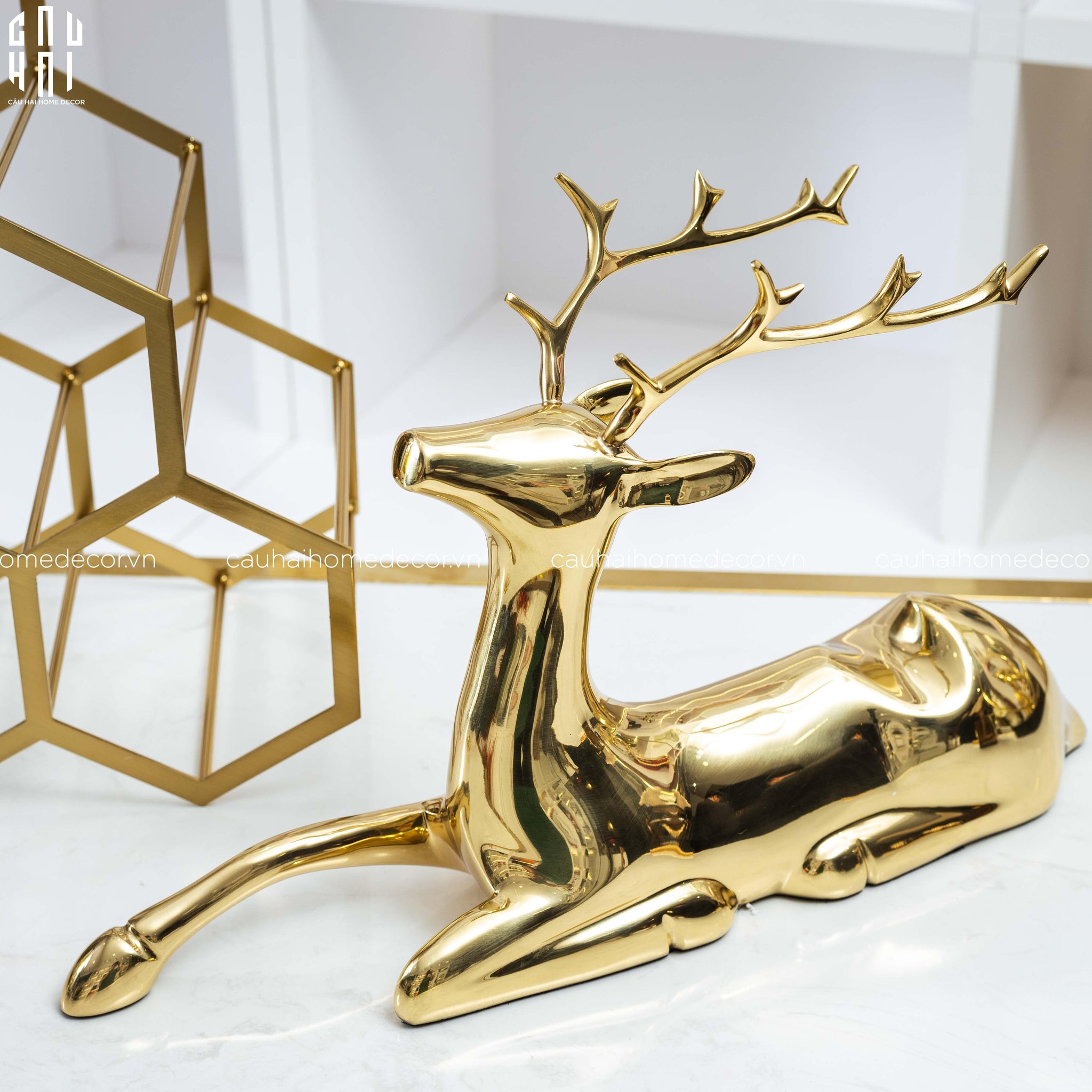 Maison Couture - Tượng Đế Đỡ Rượu Hươu Đồng Brasson Premium Wine Holder - Mythical Goddess Elk Ss25-TƯỢNG TRANG TRÍ-CẬU HAI HOME DECOR
