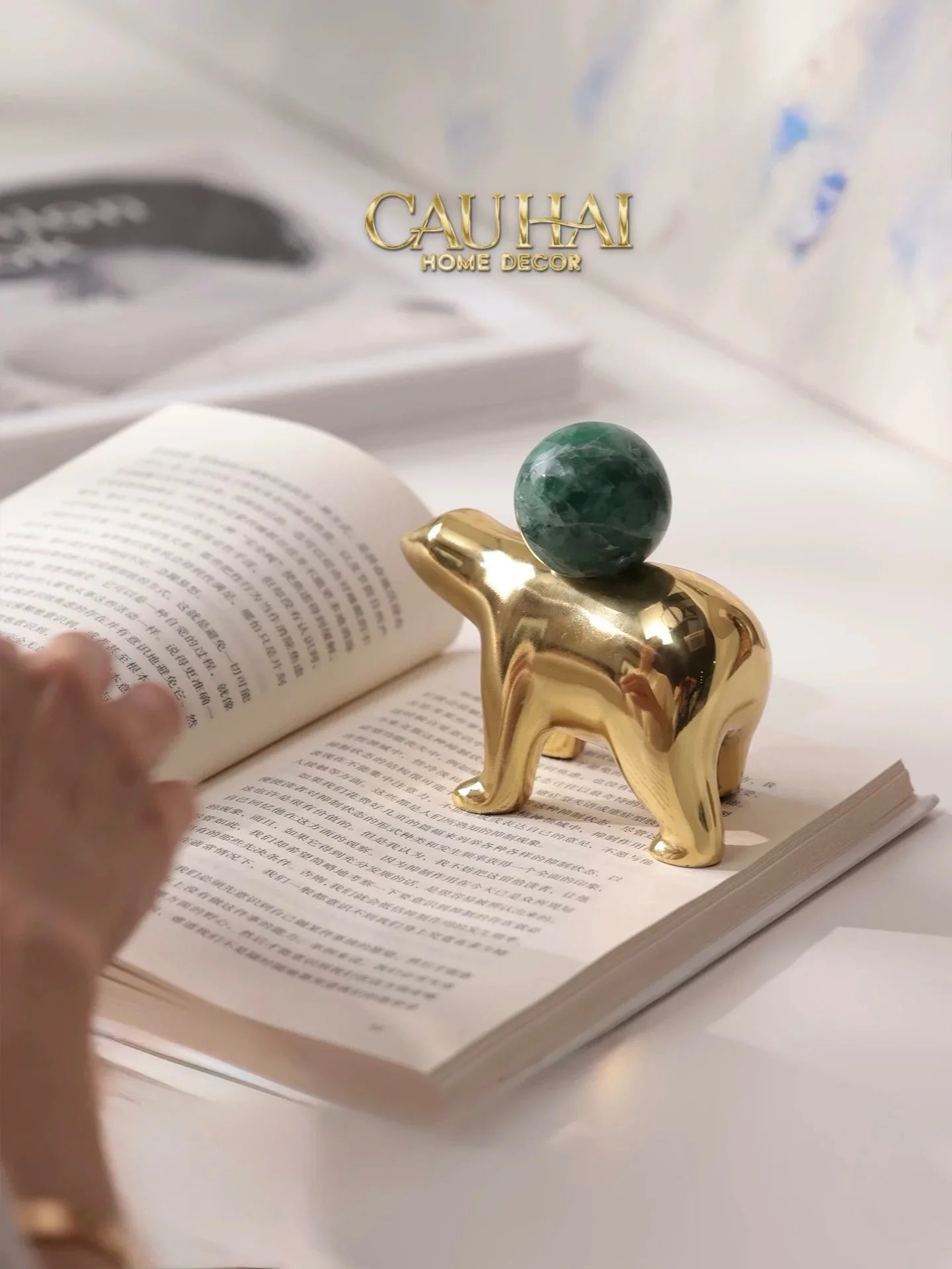 Maison Couture - Tượng Đồng Gấu Polar Bear Gemstone Vert Emerald Malachite 18x14-CẬU HAI HOME DECOR