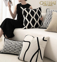 Maison Couture - Vỏ Gối Da Lignes De Losanges En Cuir Noir 50-VỎ GỐI-CẬU HAI HOME DECOR
